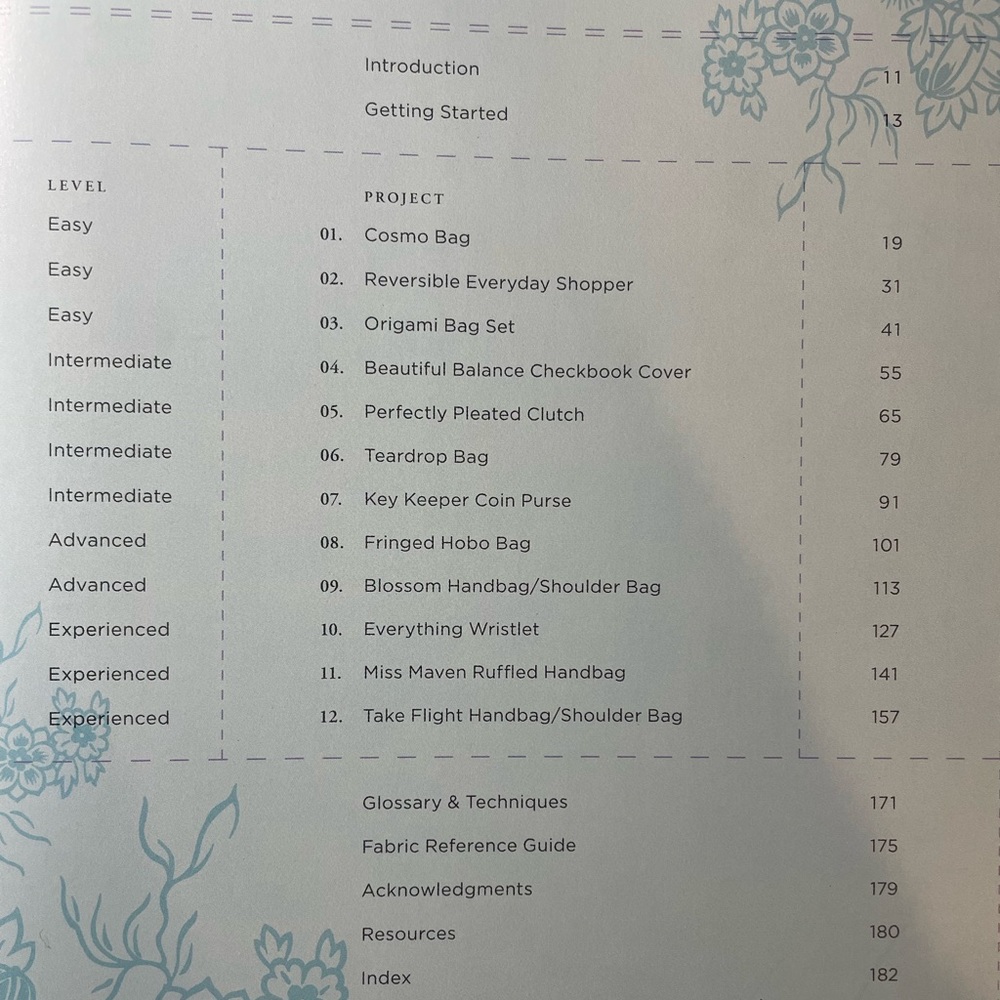Amy Butler’s pattern book - Picture 2 of 6